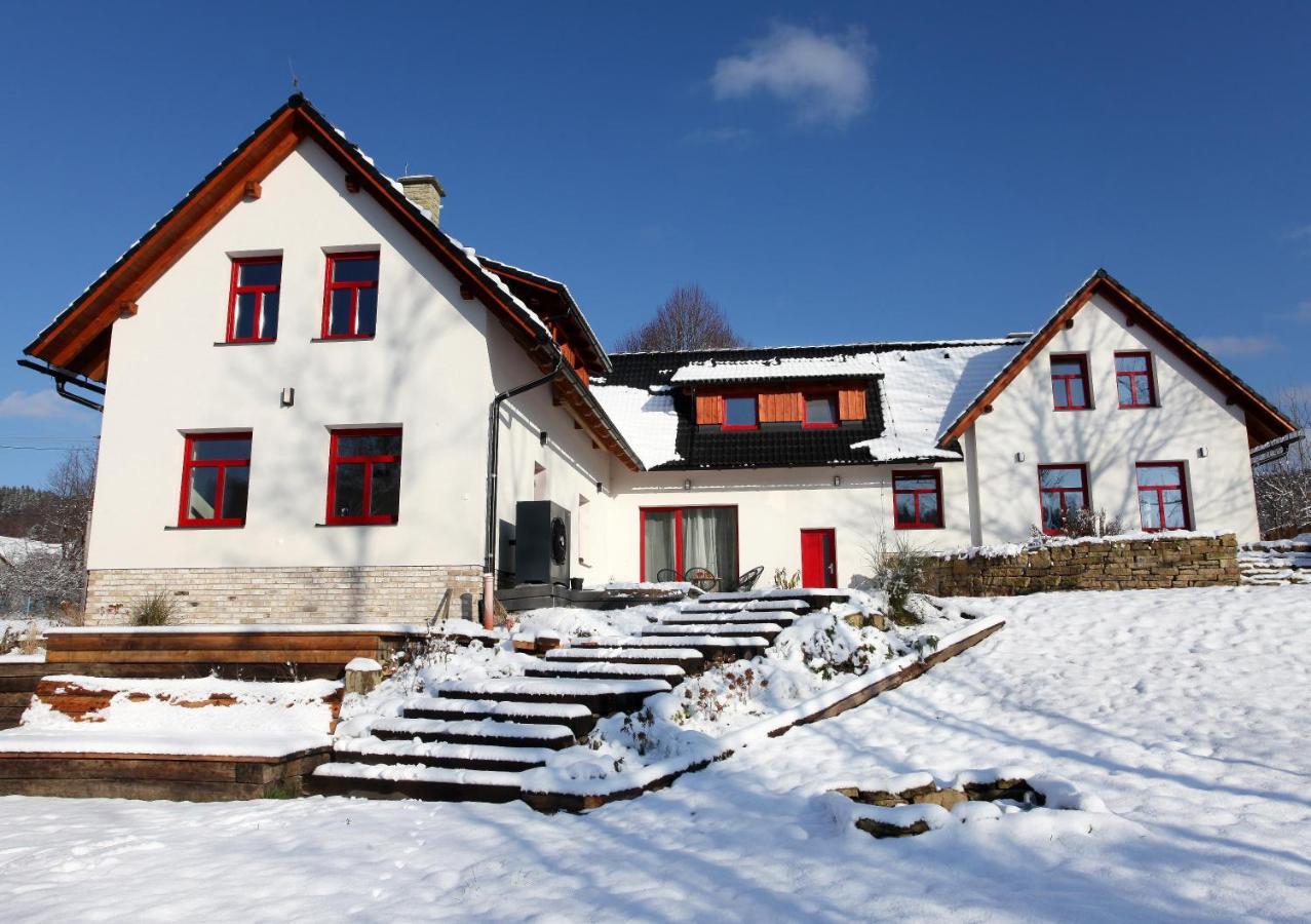 Pensjonat Atelier 673 Dolní Bečva Zewnętrze zdjęcie