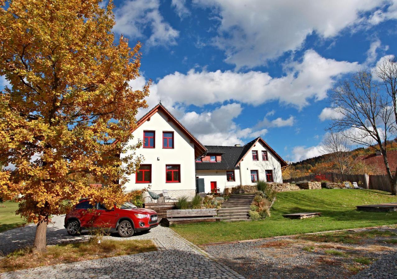 Pensjonat Atelier 673 Dolní Bečva Zewnętrze zdjęcie